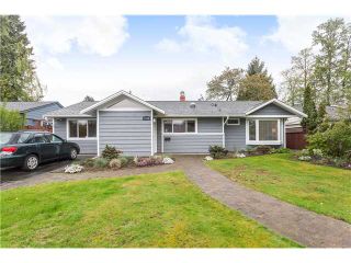 Photo 1: 1116 BEECHWOOD Crescent in North Vancouver: Norgate House for sale in "NORGATE" : MLS®# V1119128