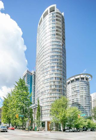 Photo 2: 1701 1200 ALBERNI Street in Vancouver: West End VW Condo for sale in "PALISADES by Westbank" (Vancouver West)  : MLS®# R2285901