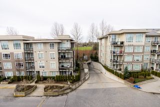 Photo 20: B406 20211 66 Avenue in Langley: Willoughby Heights Condo for sale in "ELEMENTS" : MLS®# R2667131