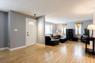Photo 2: 10672 Shillington Crescent SW in Calgary: Southwood Detached for sale : MLS®# A1062670