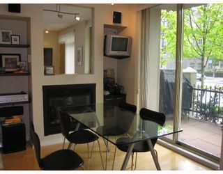 Photo 4: TH17 969 RICHARDS Street in Vancouver: Downtown VW Townhouse for sale in "MONDRIAN 2" (Vancouver West)  : MLS®# V706935