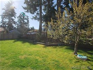 Photo 16: 709 Kelly Rd in VICTORIA: Co Hatley Park House for sale (Colwood)  : MLS®# 570145