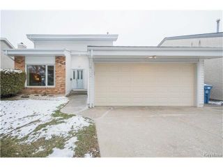 Photo 1: 147 Alburg Drive in Winnipeg: River Park South Residential for sale (2F)  : MLS®# 1703172