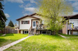 Main Photo: 27 Gibson Close: Red Deer Full Duplex for sale : MLS®# A2135319