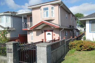 Photo 1: 6875 VICTORIA Drive in Vancouver: Killarney VE 1/2 Duplex for sale (Vancouver East)  : MLS®# R2186143