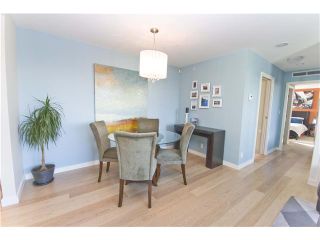 Photo 5: 806 8 SMITHE MEWS in Vancouver: False Creek North Condo for sale in "FLAGSHIP" (Vancouver West)  : MLS®# V854832
