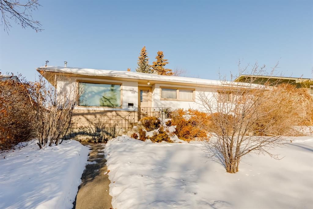 Main Photo: 14 Cornell Road NW in Calgary: Cambrian Heights Detached for sale : MLS®# A2012548