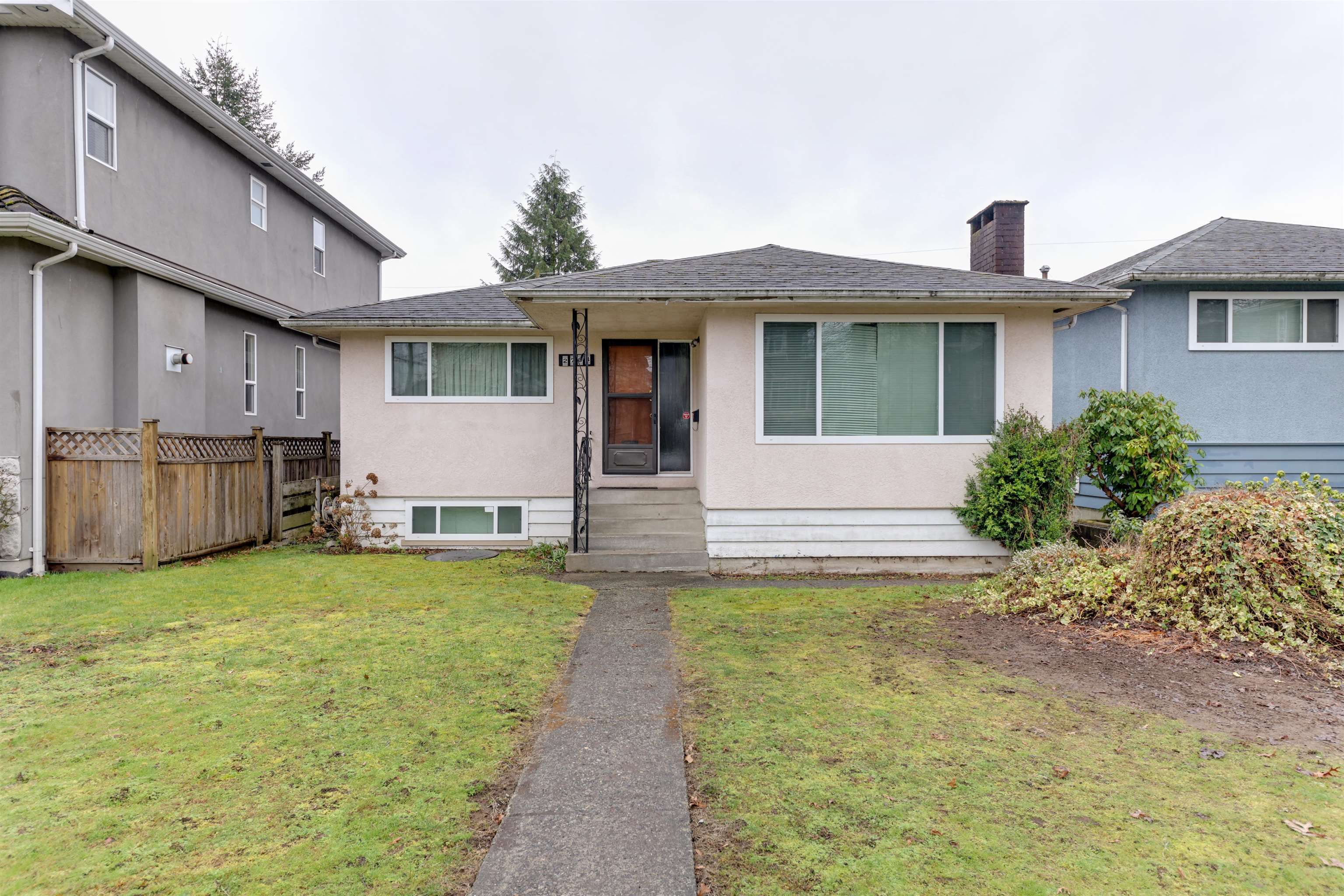 Main Photo: 2764 E 53RD Avenue in Vancouver: Killarney VE House for sale (Vancouver East)  : MLS®# R2668892