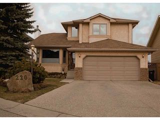 Photo 1: 220 SHANNON Mews SW in CALGARY: Shawnessy Residential Detached Single Family for sale (Calgary)  : MLS®# C3564293