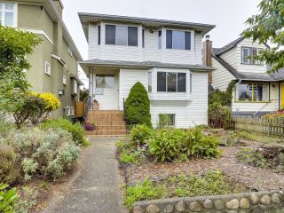 Photo 1: 8192 HAIG Street in Vancouver: Marpole House for sale in "MARPOLE" (Vancouver West)  : MLS®# R2619264