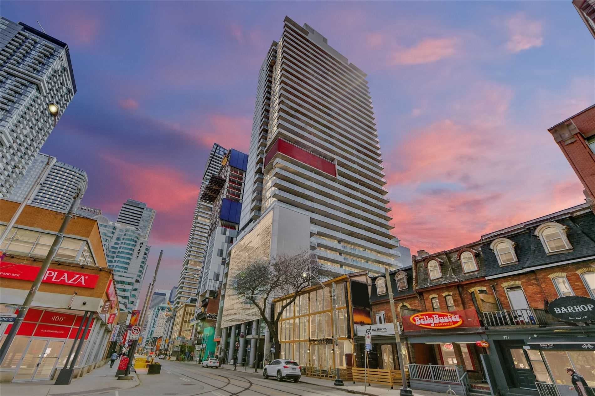 Main Photo: 903 375 W King Street in Toronto: Waterfront Communities C1 Condo for sale (Toronto C01)  : MLS®# C5390934