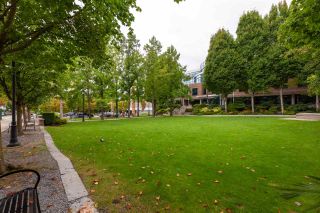 Photo 16: 401 1575 W 10TH Avenue in Vancouver: Fairview VW Condo for sale in "The Triton" (Vancouver West)  : MLS®# R2404375