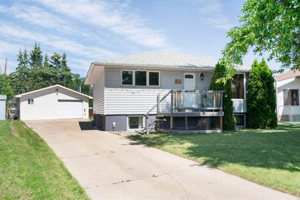 Main Photo: 22 Lynndale Crescent SE in Calgary: Ogden Detached for sale : MLS®# A1239537