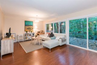 Photo 2: 815 WESTVIEW Crescent in North Vancouver: Upper Lonsdale Townhouse for sale in "Cypress Gardens" : MLS®# R2214681