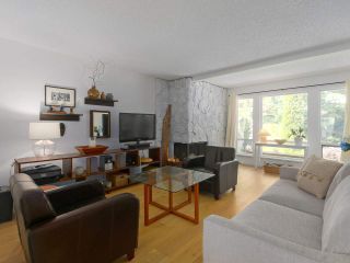 Photo 2: 9481 SNOWBERRY COURT in Burnaby: Forest Hills BN Townhouse for sale (Burnaby North)  : MLS®# R2386695