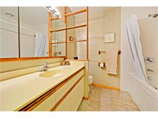 Photo 18: 3527 LAKESIDE Crescent SW in Calgary: Lakeview House for sale : MLS®# C4035307