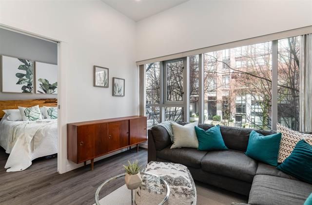 Main Photo: 203 1010 Richards Street in Vancouver: Yaletown Condo for sale (Vancouver West)  : MLS®# R2671826