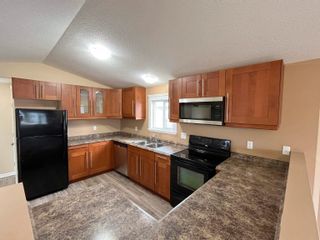 Photo 4: 10655 102 Street: Taylor Manufactured Home for sale (Fort St. John)  : MLS®# R2839138