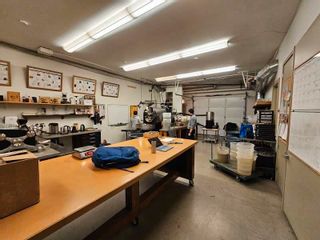 Photo 16: 110-112 8678 GREENALL Avenue in Burnaby: Big Bend Industrial for sale in "Marine Centre" (Burnaby South)  : MLS®# C8056939