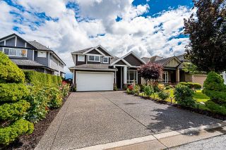 Photo 1: 7108 150A Street in Surrey: East Newton House for sale : MLS®# R2723791