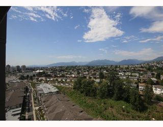 Photo 4: 2205 4888 BRENTWOOD Drive in Burnaby: Brentwood Park Condo for sale in "FITZGERALD AT BRENTWOOD GATE" (Burnaby North)  : MLS®# V778372