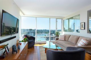 Photo 2: 2701 1201 MARINASIDE Crescent in Vancouver: Yaletown Condo for sale in "The Peninsula" (Vancouver West)  : MLS®# R2602027
