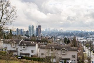 Photo 22: 402 3811 HASTINGS Street in Burnaby: Vancouver Heights Condo for sale in "MONDEO" (Burnaby North)  : MLS®# R2754062