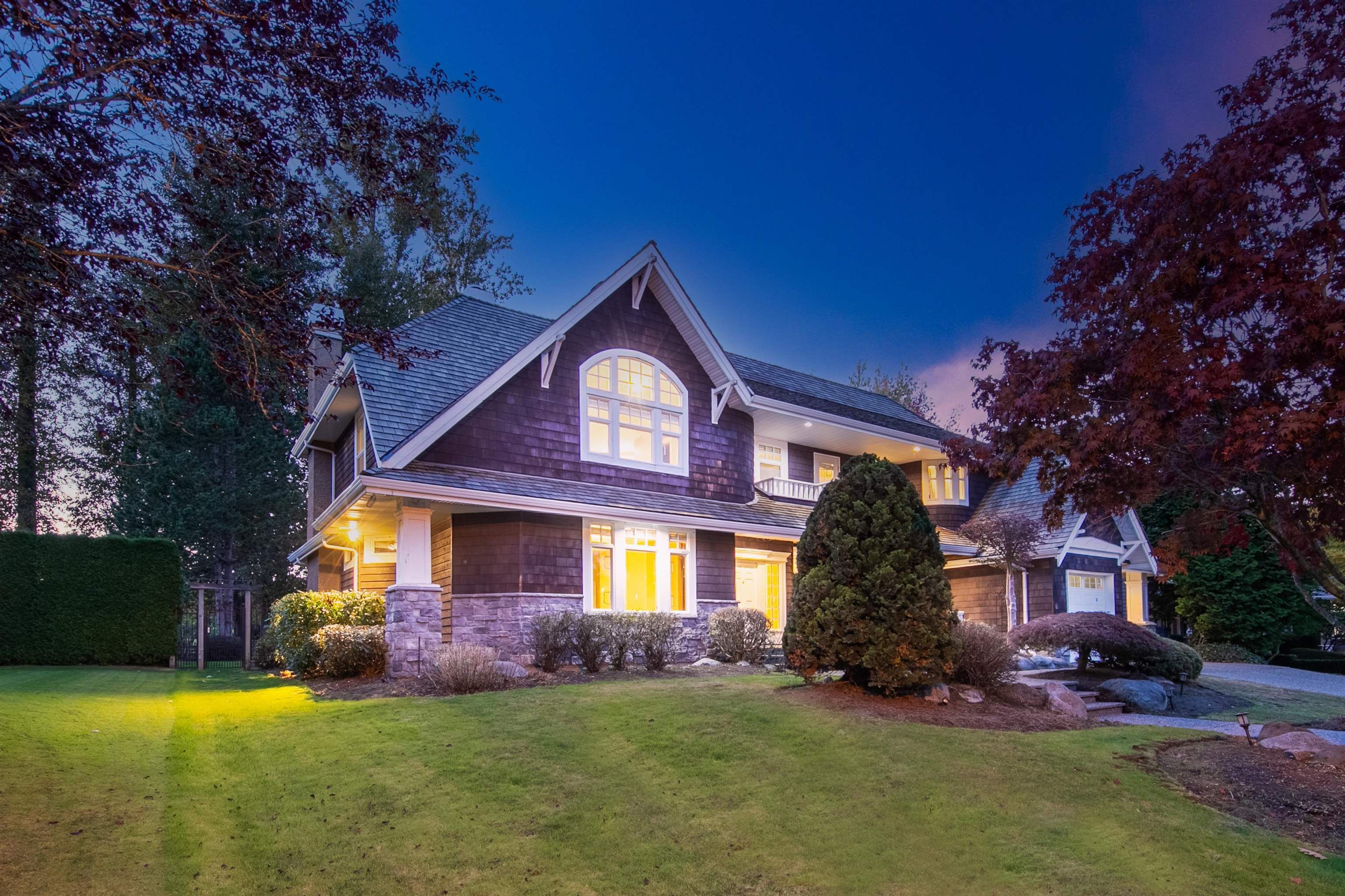 Main Photo: 3761 DEVONSHIRE Drive in Surrey: Morgan Creek House for sale (South Surrey White Rock)  : MLS®# R2830394