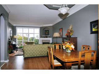 Photo 3: 23 11358 COTTONWOOD Drive in Maple Ridge: Cottonwood MR Townhouse for sale in "CARRIAGE LANE" : MLS®# V976270