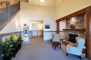 Photo 3: 204 1428 PARKWAY Boulevard in Coquitlam: Westwood Plateau Condo for sale in "MONTREAUX" : MLS®# R2525629