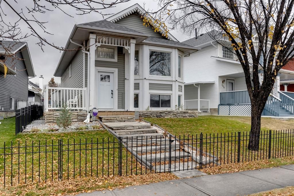 Main Photo: 370 Martindale Boulevard NE in Calgary: Martindale Detached for sale : MLS®# A2008481