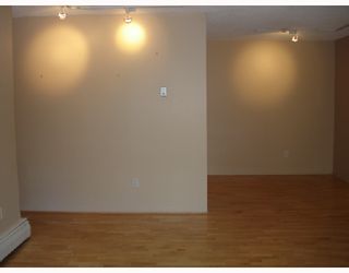 Photo 3: 204 1830 ALBERNI Street in Vancouver: West End VW Condo for sale in "GARDEN COURT" (Vancouver West)  : MLS®# V663574