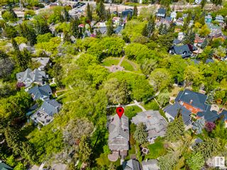 Photo 2: 8 ALEXANDER Circle in Edmonton: Zone 11 House for sale : MLS®# E4378013