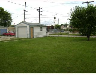 Photo 2:  in WINNIPEG: West Kildonan / Garden City Residential for sale (North West Winnipeg)  : MLS®# 2914369