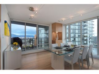 Photo 3: 1203 918 COOPERAGE Way in Vancouver: Yaletown Condo for sale in "THE MARINER" (Vancouver West)  : MLS®# V1048985