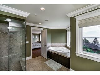 Photo 12: 14438 MALABAR CRESCENT: White Rock House for sale (South Surrey White Rock)  : MLS®# R2104715