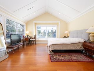 Photo 17: 1050 MARIGOLD Avenue in North Vancouver: Canyon Heights NV House for sale : MLS®# R2774763