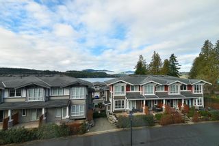 Photo 11: 5990 OLDMILL Lane in Sechelt: Sechelt District Townhouse for sale in "Edgewater at Porpoise Bay" (Sunshine Coast)  : MLS®# R2746493