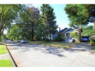 Photo 1: 3695 W 34TH Avenue in Vancouver: Dunbar House for sale (Vancouver West)  : MLS®# V970995