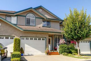 Main Photo: 15 11358 COTTONWOOD Drive in Maple Ridge: Cottonwood MR Townhouse for sale in "CARRIAGE LANE" : MLS®# R2199858