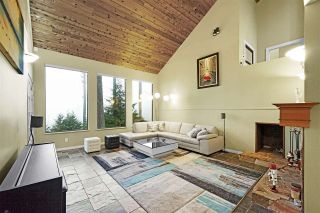 Photo 1: 365 OCEANVIEW Road: Lions Bay House for sale (West Vancouver)  : MLS®# R2478135