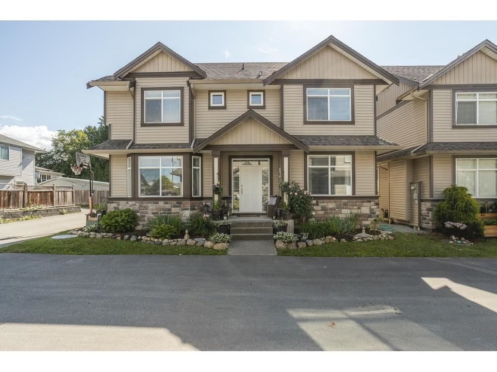Main Photo: 5 11962 236 Street in Maple Ridge: Cottonwood MR House for sale in "DEWDNEY LANE" : MLS®# R2590267