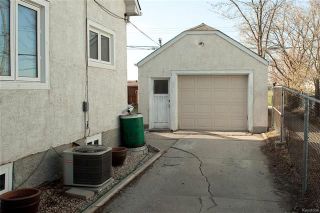 Photo 2: 939 Dugas Street in Winnipeg: Windsor Park Residential for sale (2G)  : MLS®# 1810786
