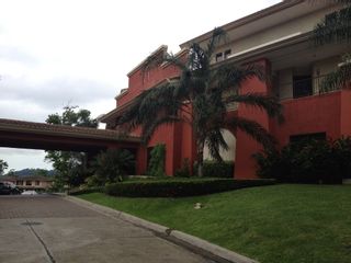 Photo 2: PH Embassy Club and The Club Town