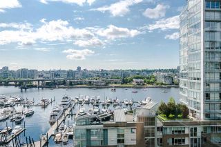 Photo 1: 1206 1201 MARINASIDE Crescent in Vancouver: Yaletown Condo for sale in "Peninsula" (Vancouver West)  : MLS®# R2384239