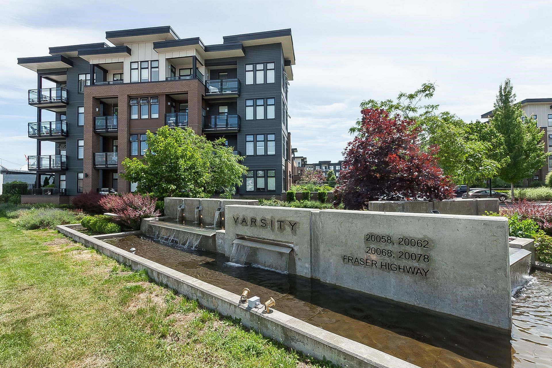 Main Photo: 114 20078 FRASER Highway in Langley: Langley City Condo for sale in "Varsity" : MLS®# R2831205