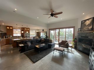 Photo 12: 6173 MIKA Road in Sechelt: Sechelt District House for sale in "PACIFIC RIDGE" (Sunshine Coast)  : MLS®# R2543749