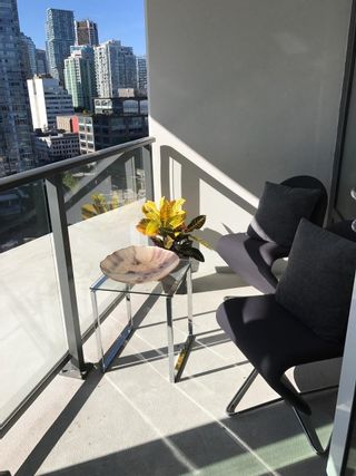 Photo 12: 1611 68 SMITHE Street in Vancouver: Downtown VW Condo for sale in "ONE PACIFIC" (Vancouver West)  : MLS®# R2662927