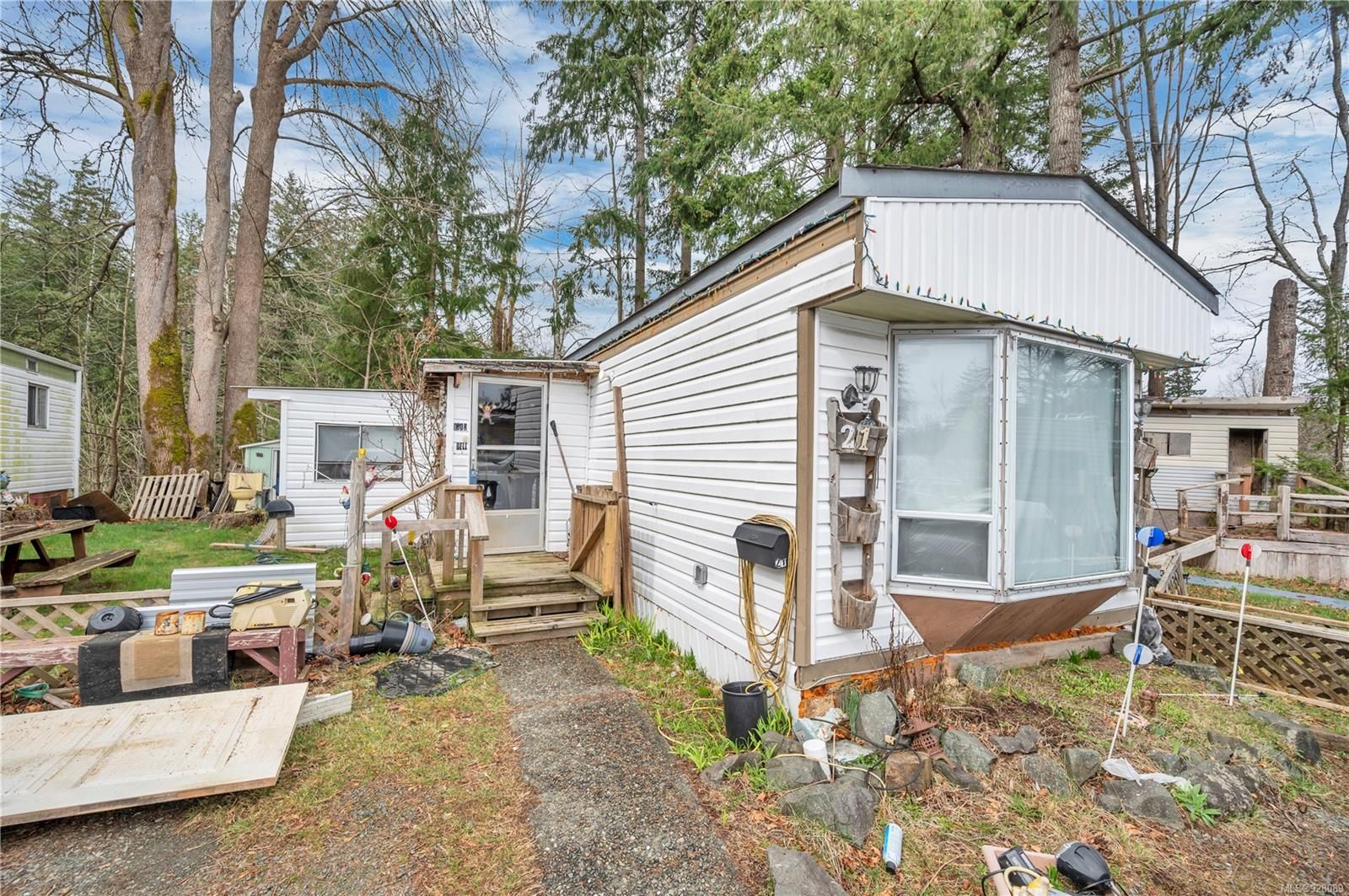 Main Photo: 21 2520 Quinsam Rd in Campbell River: CR Campbell River North Manufactured Home for sale : MLS®# 928089