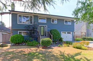 Photo 1: 4758 45 Avenue in Delta: Ladner Elementary House for sale in "LADNER ELEMENTARY" (Ladner)  : MLS®# R2091363